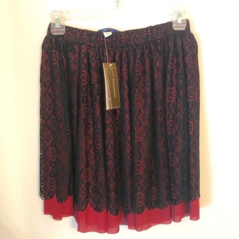 FRANCESCA'S BLACK LACE RED LINING Skirt